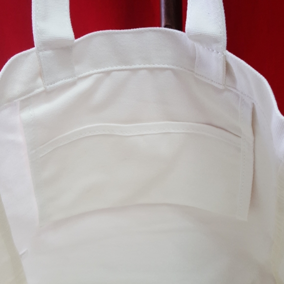 BareMinerals "what makes you feel beautiful tote" - Picture 3 of 6